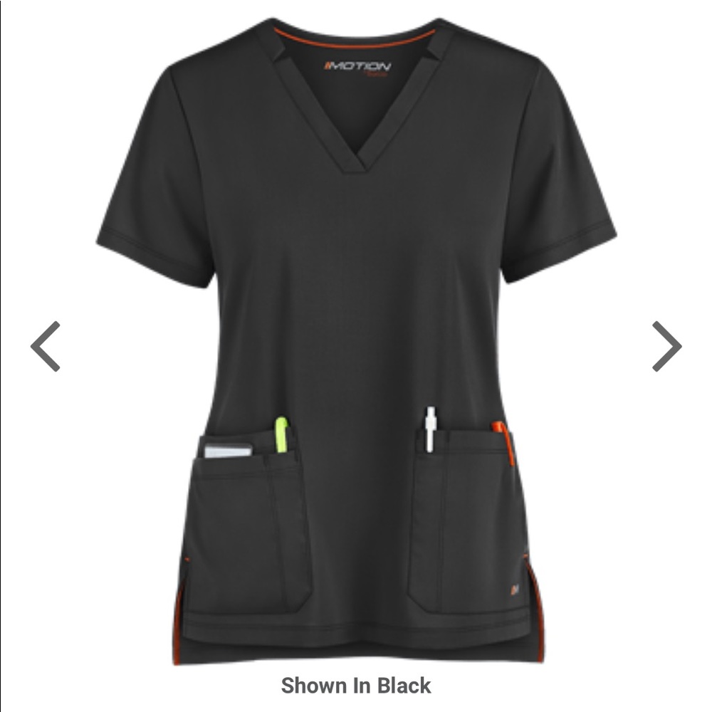 Motion by Barco 3-Pocket Diamond V Neck Scrub Top